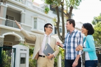 Người Việt chi hàng tỷ đô la mua nhà ở nước ngoài bằng cách nào?